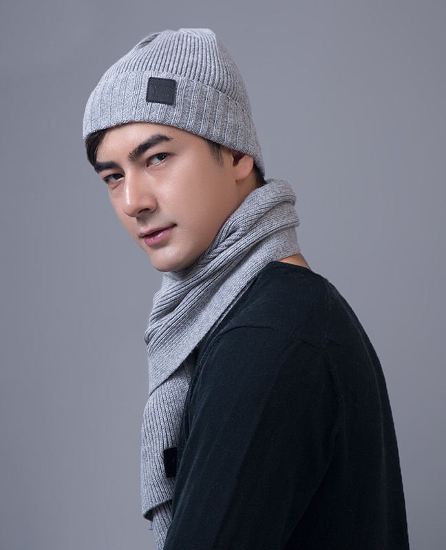Exclusive Knit Hat and Scarf  Set Exclusive Knit Hat and Scarf  Set
