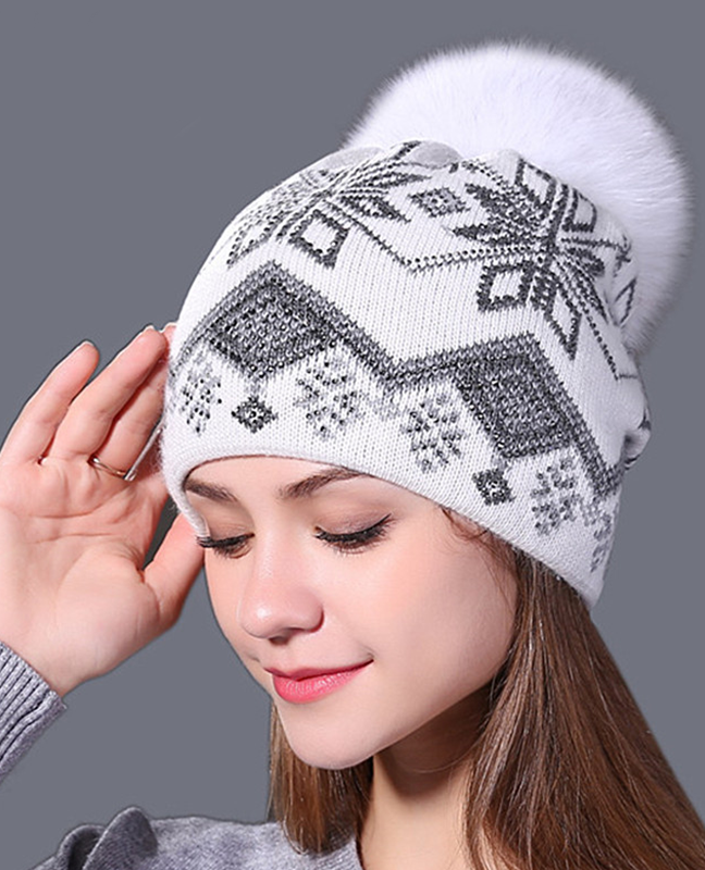 Rabbit fur knitted hat Rabbit fur knitted hat