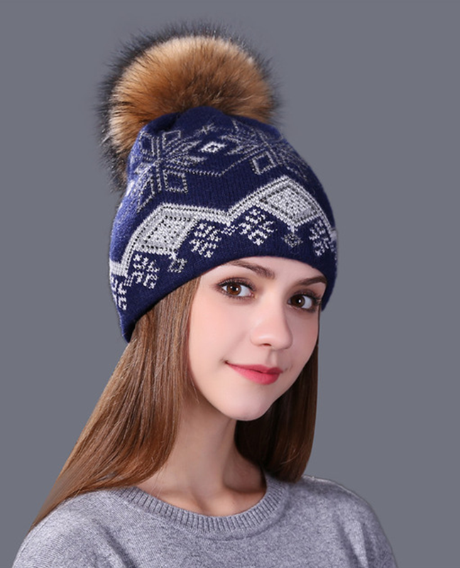 Rabbit fur knitted hat Rabbit fur knitted hat