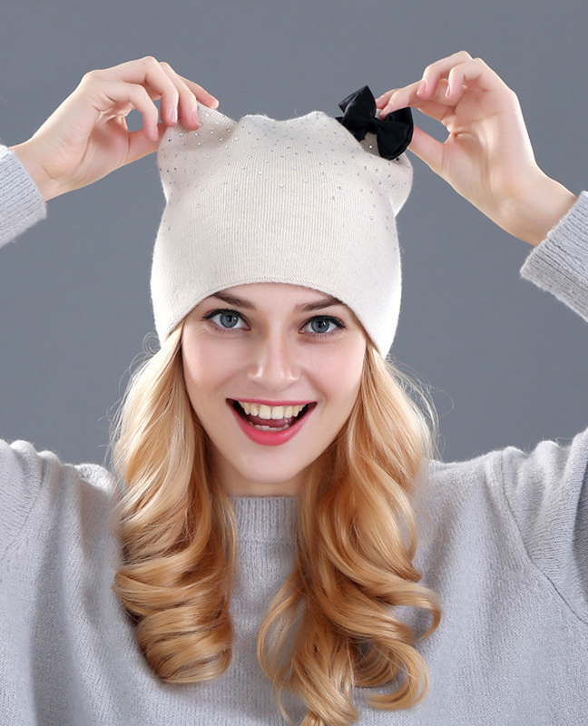 Rabbit fur wool knitted beanie Rabbit fur wool knitted beanie