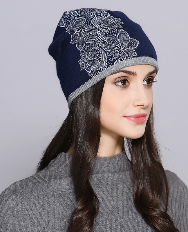 Elegant Flower knitted Beanie Elegant Flower knitted Beanie