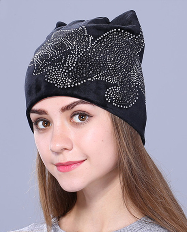 Rhinestone kitty Flannelette beanie Rhinestone kitty Flannelette beanie