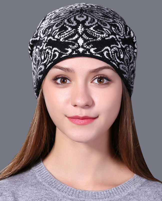Knitted winter Beanie Knitted winter Beanie