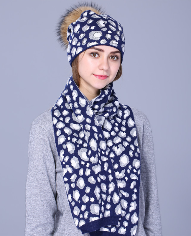 Leopard print knitted hat Leopard print knitted hat