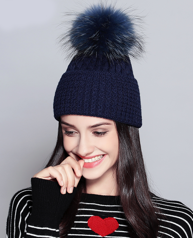 Elegant Raccoon Fur Beanie Elegant Raccoon Fur Beanie