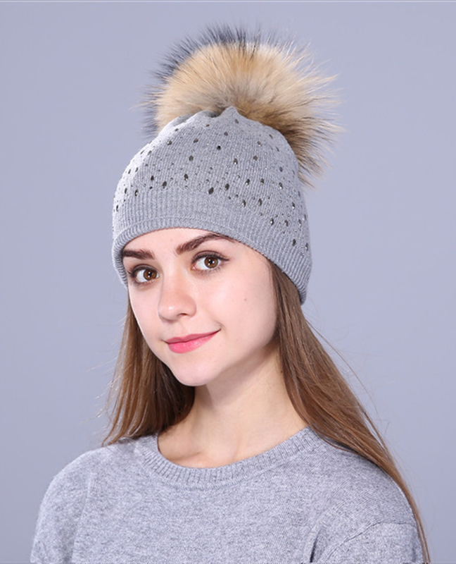 Knitted Raccoon Fur winter Hat Knitted Raccoon Fur winter Hat