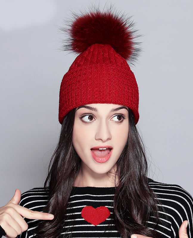 Elegant Raccoon Fur Beanie Elegant Raccoon Fur Beanie