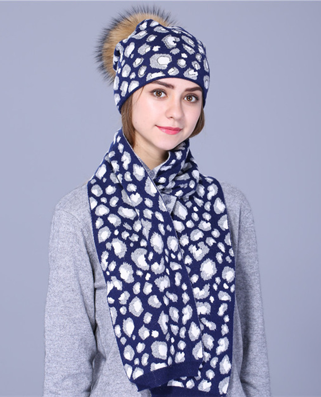 Leopard print knitted hat Leopard print knitted hat