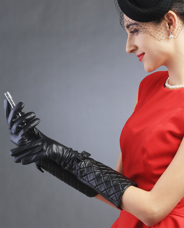 Long genuine leather mittens Long genuine leather mittens