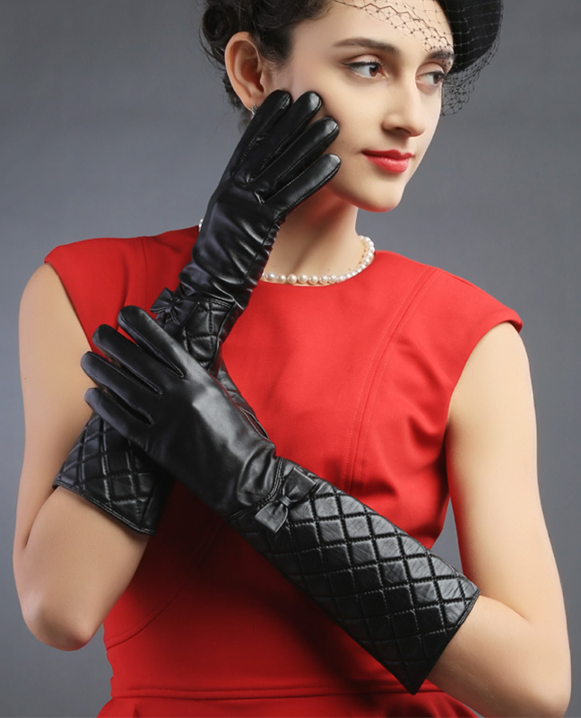 Long genuine leather mittens Long genuine leather mittens