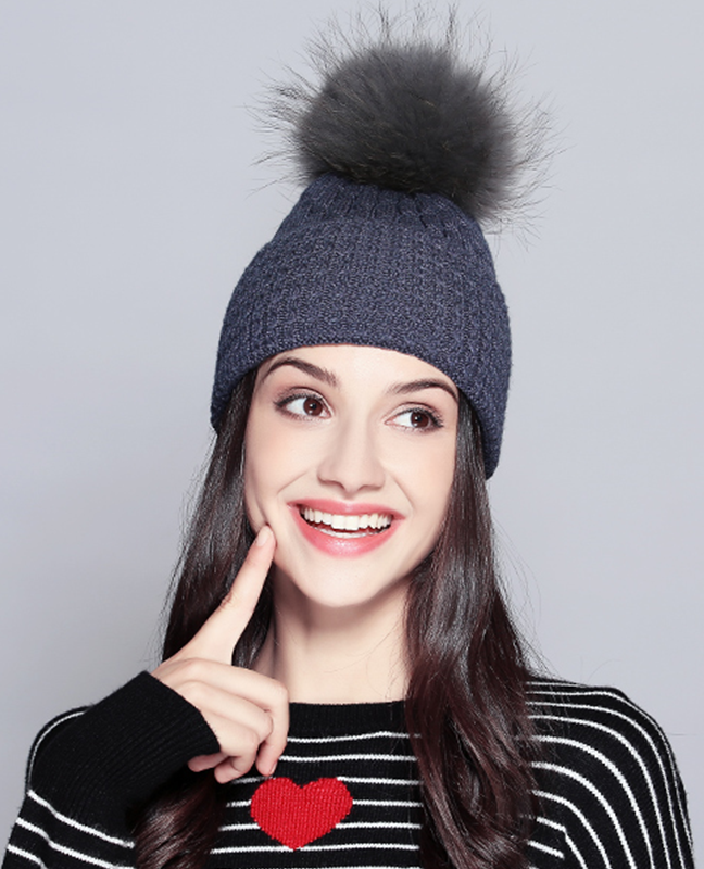 Elegant Raccoon Fur Beanie Elegant Raccoon Fur Beanie