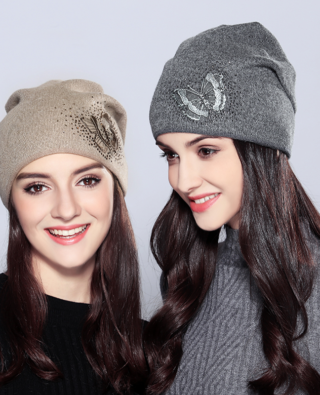 Knitted Rhinestones Beanie Knitted Rhinestones Beanie
