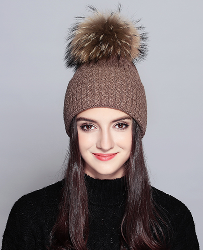 Elegant Raccoon Fur Beanie Elegant Raccoon Fur Beanie