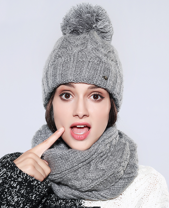 Classic Winter Hat And Scarf Set Classic Winter Hat And Scarf Set
