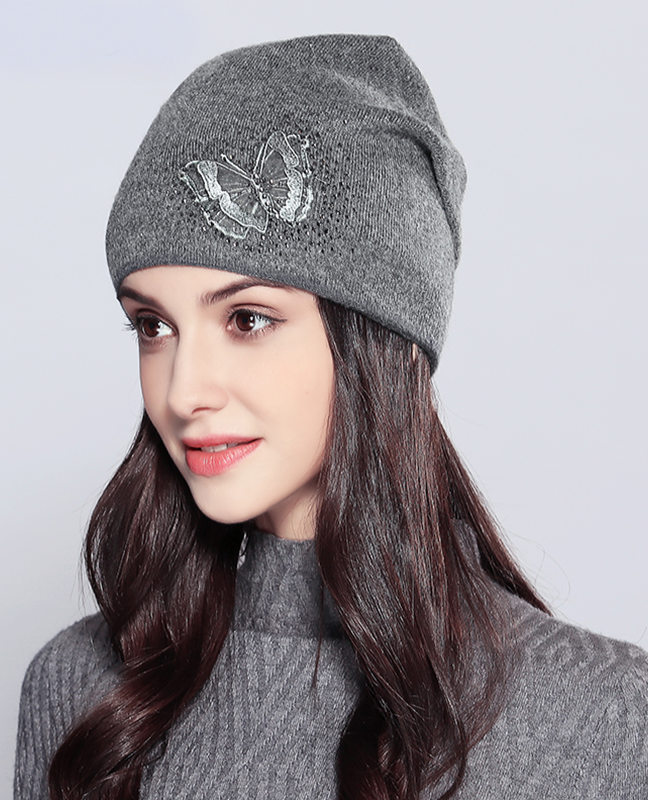 Knitted Rhinestones Beanie Knitted Rhinestones Beanie