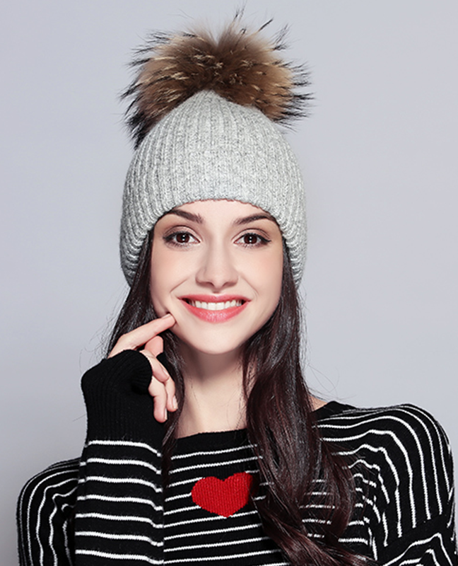 Premium Raccoon Fur Beanie Premium Raccoon Fur Beanie