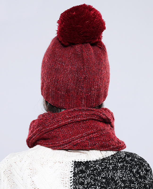 Classic Winter Hat And Scarf Set Classic Winter Hat And Scarf Set