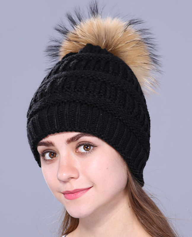 Real fox fur pompom beanie Real fox fur pompom beanie