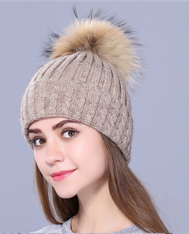 Rhinestone embroidery Knit beanie Rhinestone embroidery Knit beanie
