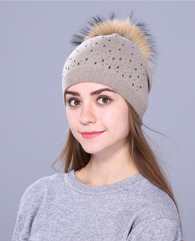 Knitted Raccoon Fur winter Hat Knitted Raccoon Fur winter Hat