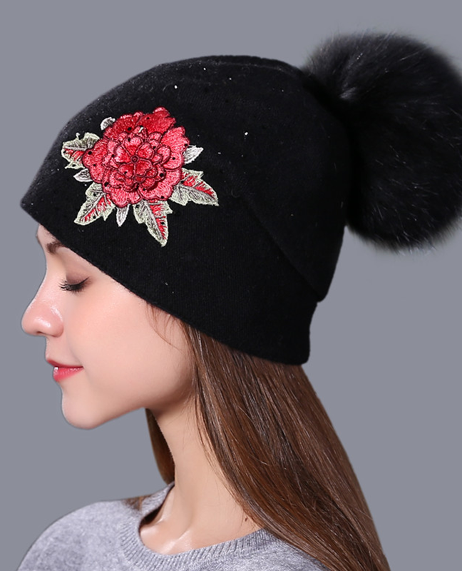 Embroidery knitted beanie hat Embroidery knitted beanie hat