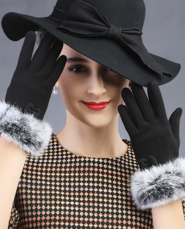 Lovely fur Mittens Lovely fur Mittens