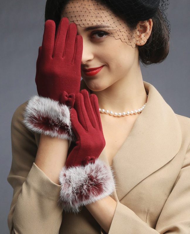 Lovely fur Mittens Lovely fur Mittens