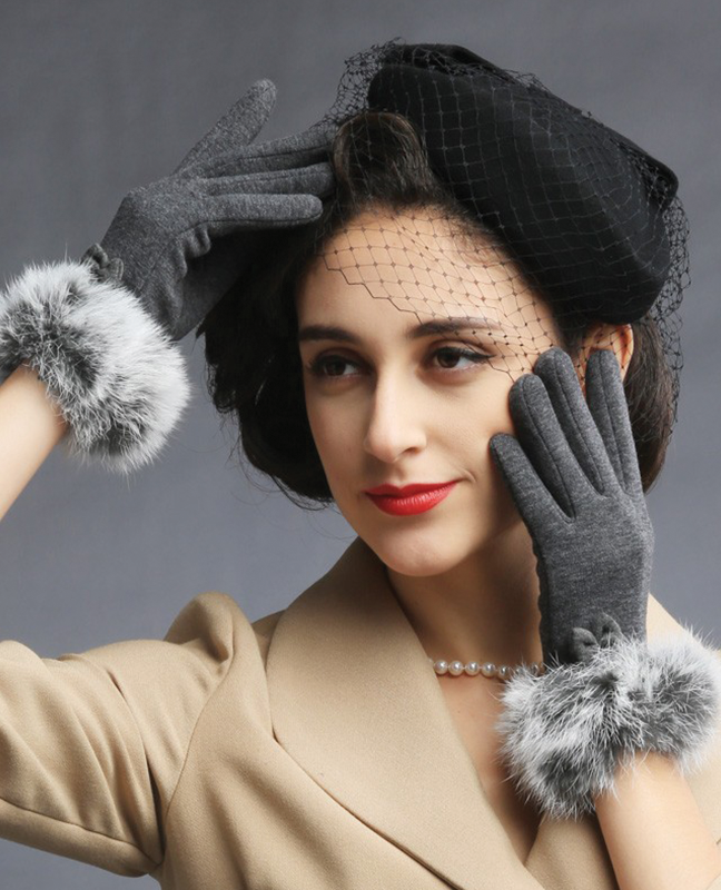 Lovely fur Mittens Lovely fur Mittens