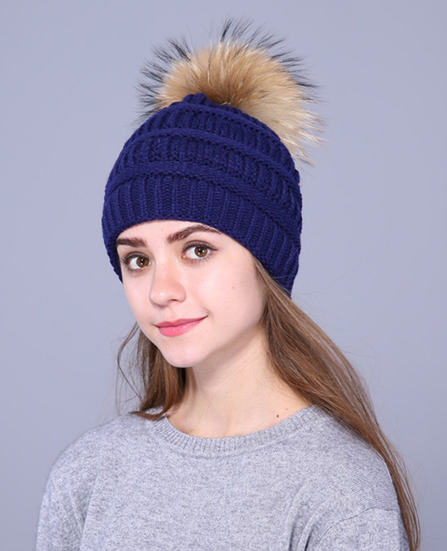 Real fox fur pompom beanie Real fox fur pompom beanie