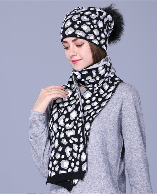 Leopard Print Knitted Winter Hat Leopard Print Knitted Winter Hat