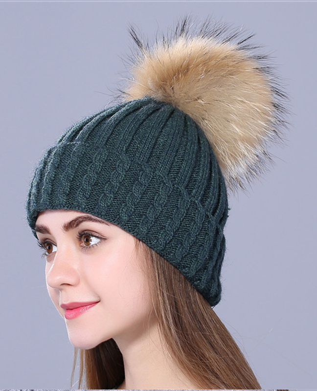 Rhinestone embroidery Knit beanie Rhinestone embroidery Knit beanie