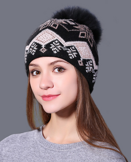 Rabbit fur knitted hat