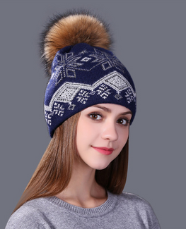 Rabbit fur knitted hat