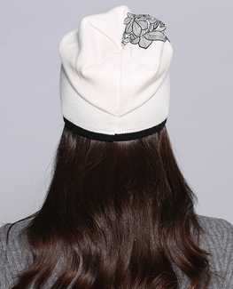 Elegant Flower knitted Beanie