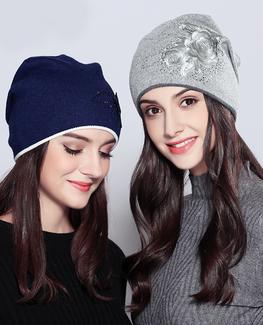 Vogue Flower Rhinestones Beanie
